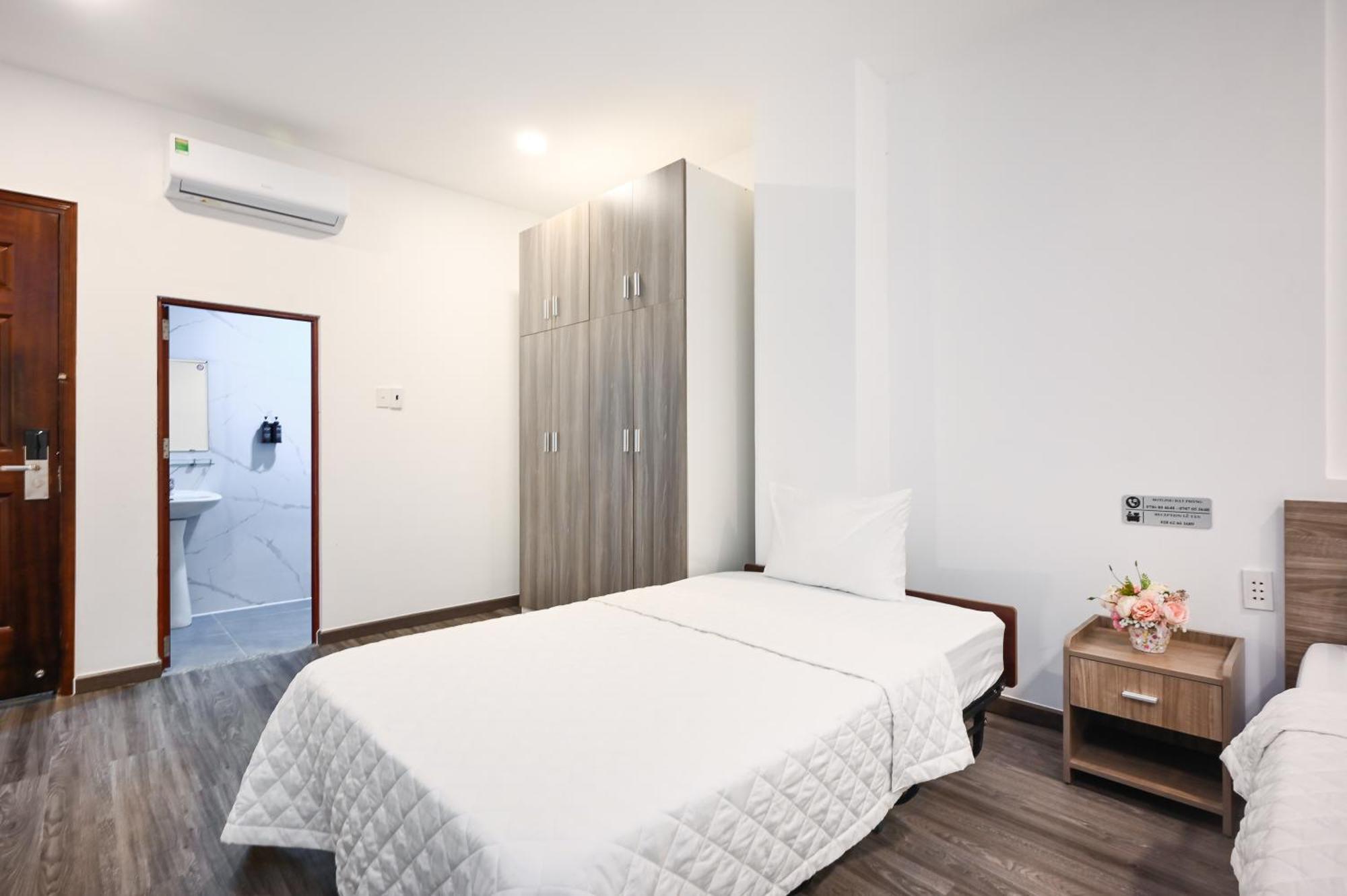 Yoko Airport Saigon Hotel ホーチミン市 エクステリア 写真